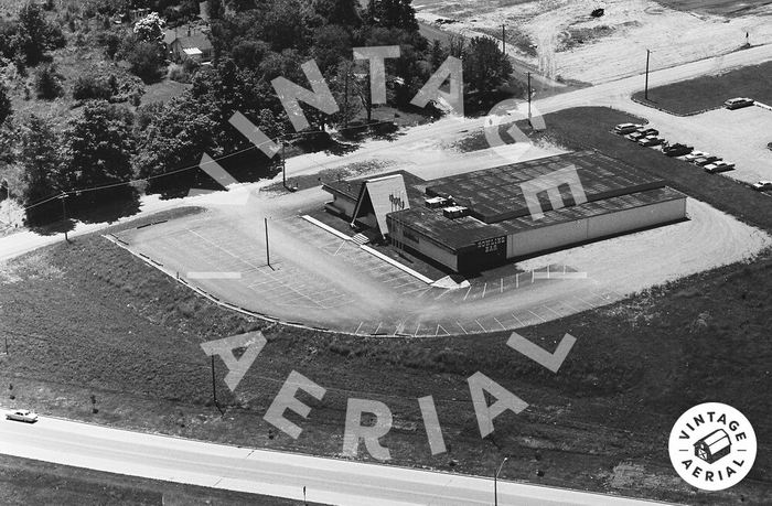Hillside Lanes - 1970 Aerial (newer photo)